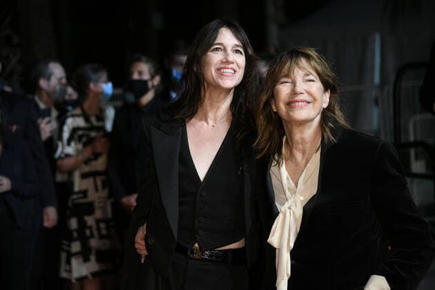 74th Cannes Film Festival, red carpet film The Velvet Underground. Pictured Charlotte Gainsbourg and Jane Birkin  Copyright: xSimonexComix xIPAx xCannesxpoolx