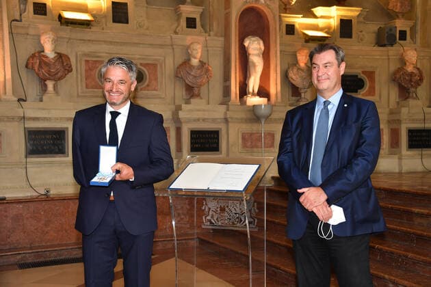 Gerd Schönfelder and Dr Markus Söder Bavarian Prime Minister Award of the Bavarian Order of Merit 2021 Honour, Award Antiquarium Residenz Munich 08 July 2021