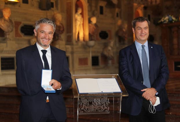 Award of the Bavarian Order of Merit 2020 in the Antiquarium of the Munich Residence by the Bavarian Prime Minister Dr Markus Söder Prime Minister Dr Markus Söder awards the Bavarian Order of Merit to Gerd Schönfelder, Munich Bavaria Germany Antiquarium of the Munich Residence