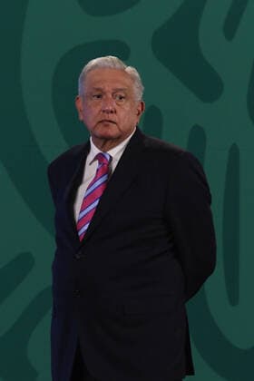 Mexico™s President Lopez Obrador At News Conference MEXICO CITY, MEXICO - JULY 8: Mexico™s President Andres Manuel Lopez Obrador gesticulates while offers a speech to media at National Palace on July 8, 2021 in Mexico City, Mexico. Copyright: xIsmaelxRosasx EYEPIXGROUP_IR_08072021_10236
