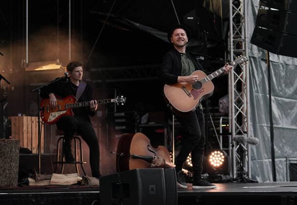 Johannes Oerding concert in Hirschberg Leutershausen Johannes Oerding concert as part of the Lagerfeuer Acoustics Tour 2021 at the Sportpark, Hirschberg Leutershausen Hirschberg Leutershausen Sportpark Baden Württemberg