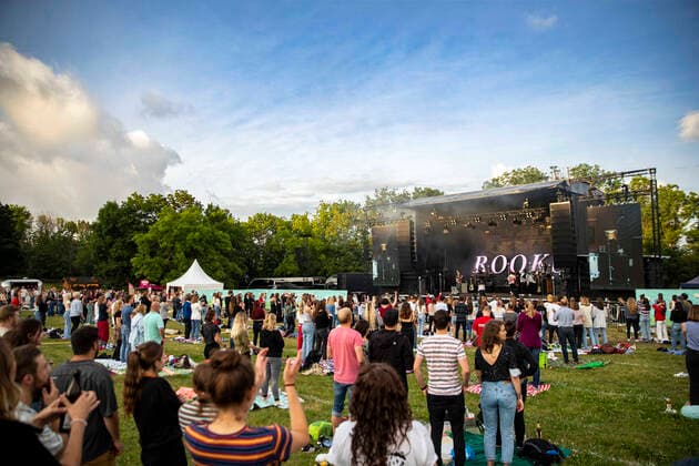 Audience at Giant Rooks live at the picnic concert at Zoopark Festwiese Erfurt, 08 07 2021 Foto:xM.xKremerx xFuturexImage