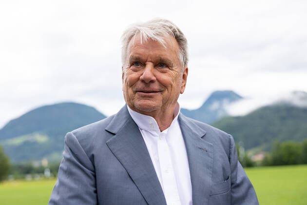 * OUT of AUT - Keine Weitergabe an Drittanbieter
