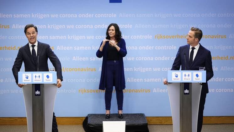 THE HAGUE Outgoing Prime Minister Mark Rutte and outgoing corona minister Hugo de Jonge during an extra press conference The cabinet is concerned about the sharp increase in the number of positive corona infections ANP PHIL NIJHUIS  Copyright: xHollandsexHoogtex xxANPx x433629184x