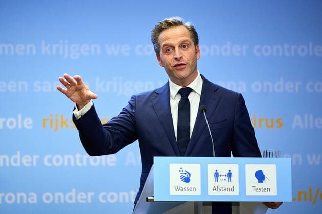 THE HAGUE Outgoing Prime Minister Mark Rutte and outgoing Minister Hugo de Jonge of Health, Welfare and Sport CDA during an extra press conference The cabinet is concerned about the sharp increase in the number of positive corona infections ANP PHIL NIJHUIS  Copyright: xHollandsexHoogtex xxANPx x433630734x