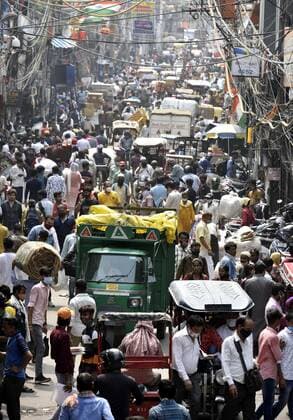 NEW DELHI, INDIA - JULY 9: Heavy rush for people shopping at Sadar Bazar Market Main road on July 9, 2021 in New Delhi, India. Despite Delhi Disaster Management Authority closing many markets in Delhi for flouting Covid rules, there is no adherence to social distancing and other protocols in market.(Photo by Sonu Mehta Hindustan Times) Shoppers Flouting Covid Rules In Markets In Delhi