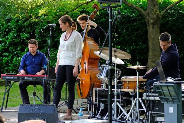 Sara Decker with band at LuFo Park Aachen, 09 07 2021 Jazz concert by Sara Decker with band Presentation of the new album poetryfied with poem settings by a.o. Mascha Kaleko and Rainer Maria Rilke The band consists of Sara Decker vocals, composition , Billy Test piano , Nicolai Amrehn bass , Jeroen Truyen drums Aachen LuFo Park NRW Germany