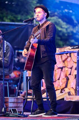 Johannes Oerding live as part of the concert series Back on Stage at the Gilde Parkbühne Hannover, 09 07 2021 Foto:xU.xStammx xFuturexImage
