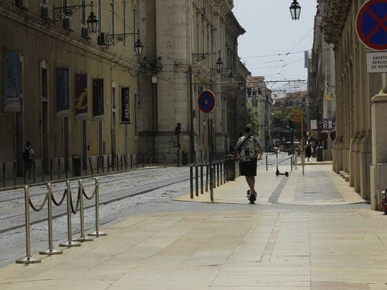 July 10, 2021, Lisbon, Portugal: Several points of Lisbon are deserted or with little movement due to high temperature in the city, during the European summer, on Saturday (10). Tourists in Portugal will have to show a negative covid-19 test, a vaccination certificate or proof of recovery for staying in hotels or other vacation accommodations, announced local government, amid rising infections of variants of coronavirus (Covid-19).  Copyright: xEdsonxdexSouzax