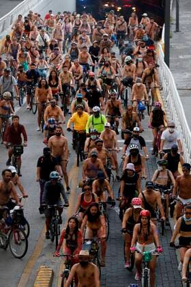 Hundreds of cyclists participate in the tenth edition of the World Naked Bike Ride, in the city of Guadalajara, Jalisco state, Mexico, 10 July 2021. To promote the use of sustainable transportation and respect for users, hundreds of naked cyclists traveled the avenues of the state of Jalisco. EFE Francisco Guasco Cyclists participate in the World Naked Bike Ride in the city of Guadalajara !ACHTUNG: NUR REDAKTIONELLE NUTZUNG! Copyright: xFranciscoxGuascox MEX6644 20210711-cbfb2f586c7eff9f46527d3dc23c78804c08b66a