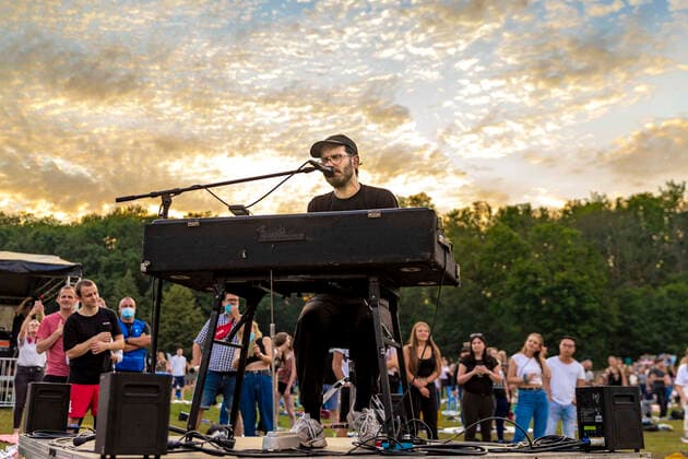 Jakob Amr of the Leonids live at the Picnic Concert at the Zoopark Festwiese Erfurt, 10 07 2021 Foto:xM.xKremerx xFuturexImage