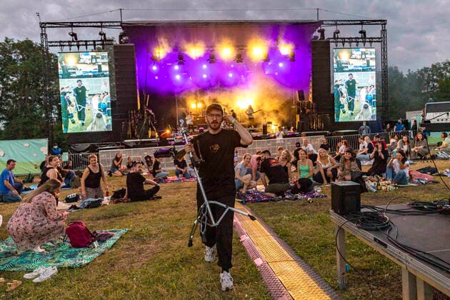 Jakob Amr of the Leonids live at the Picnic Concert at the Zoopark Festwiese Erfurt, 10 07 2021 Foto:xM.xKremerx xFuturexImage