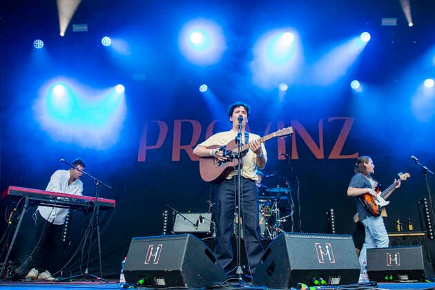Robin Schmid, Vincent Waizenegger and Moritz Bösing from Provinz live at the Picnic Concert at the Zoopark Festwiese Erfurt, 11 07 2021 Foto:xM.xKremerx xFuturexImage