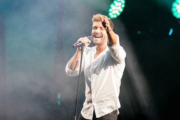 July 12, 2021, Marbella, Spain: Pablo Alboran performs live on stage during the Starlite Catalana Occidente Festival in Marbella. Marbella Spain - ZUMAs197 20210712_zaa_s197_166 Copyright: xFrancisxGonzalezx