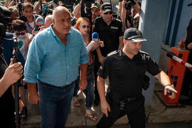 Bilder des Jahres 2021, News 07 Juli News Themen der Woche KW28 News Bilder des Tages Bulgarien, Ex-Premierminister Bojko Borisov erscheint zu Anhörung bei der Polizei in Sofia Former Bulgarian Prime Minister Boyko Borisov Was Summoned For Questioning By Police Former Bulgarian prime minister Boyko Borisov arrives at National police building for interrogation. Borisov was summoned for questioning by Police for unknown for the media reasons in Sofia, Bulgaria on 15 July, 2021 Sofia Bulgaria paleykov-notitle210715_npkQi  Copyright: xGeorgixPaleykovx