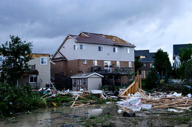 July 15, 2021, Barrie, on, Canada: Damage left after a tornado touched down in a neighbourhood of Barrie, Ont., on Thursday, July 15, 2021. Barrie Canada  - ZUMAc35_ 20210715_zaf_c35_084 Copyright: xChristopherxKatsarovx