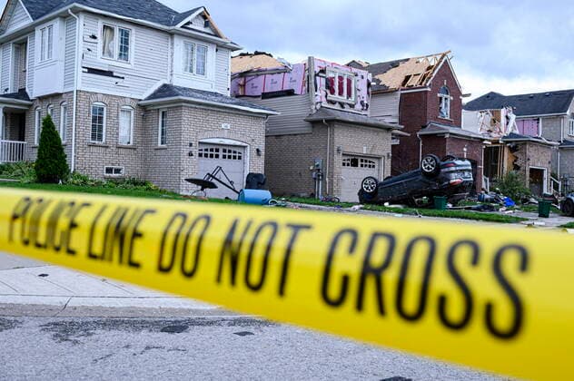 July 15, 2021, Barrie, on, Canada: Damage left after a tornado touched down in a neighbourhood in Barrie, Ont., on Thursday, July 15, 2021. Barrie Canada  - ZUMAc35_ 20210715_zaf_c35_103 Copyright: xChristopherxKatsarovx