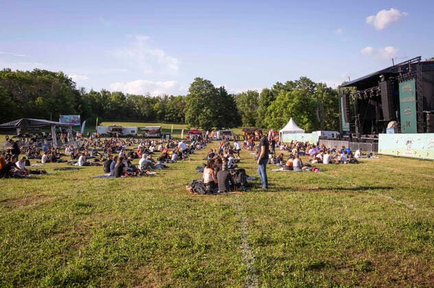 Audience at the picnic concert of the Antilopen Gang at the Zoopark Festwiese Erfurt, 15 07 2021 Foto:xA.xLingex xFuturexImage