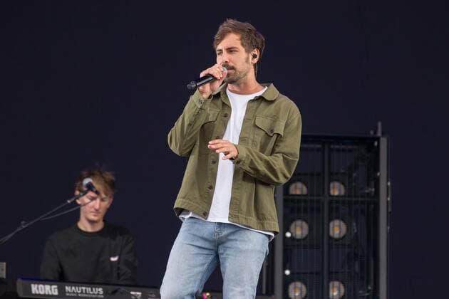 Singer Songwriter Max Giesinger 15 07 2021 Singer Songwriter Max Giesinger at the Strandkorb Open Air in the BRITA Arena Wiesbaden Wiesbaden BRITA Arena Hessen
