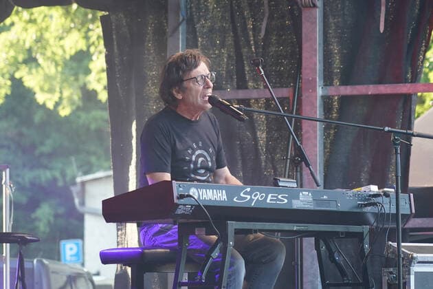 Musician Purple Schulz performs at Waldschwimmbad Mörfelden Mörfelden Walldorf 16 07 2021 Concert Purple Schulz
