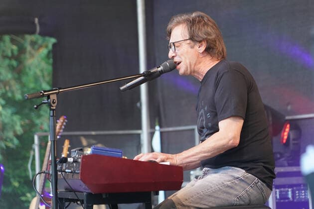 Musician Purple Schulz performs at Waldschwimmbad Mörfelden Mörfelden Walldorf 16 07 2021 Concert Purple Schulz