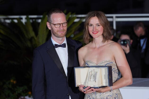 Joachim Trier - Renate Reinsve CELEBRITES : 74 eme Festival de Cannes - Remise des prix - Cannes - 17 07 2021 NorbertScanella PanoramiC 