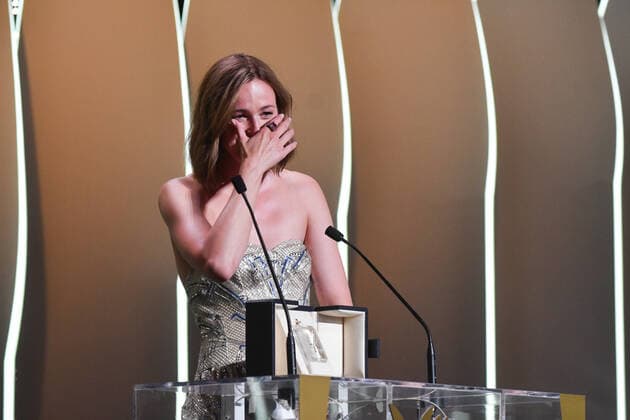 Cannes Filmfestival - Beste Schauspielerin Renate Reinsve 74eme Festival International du Film de Cannes. Ceremonie de cloture. 74th Cannes Film Festival. Closing ceremony. 270386 2021-07-17 Reinsve, Renate  Copyright: xTerencexBaelenx STAR_270386_061
