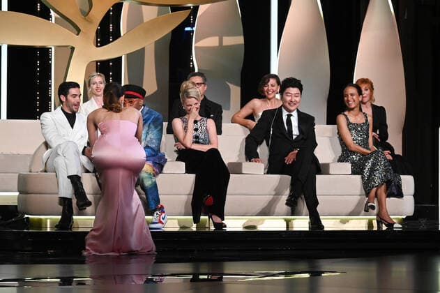 74eme Festival International du Film de Cannes. Ceremonie de cloture. 74th Cannes Film Festival. Closing ceremony. 270386 2021-07-17 Lee, Spike; Laurent, Mélanie; Rahim, Tahar; Tillier, Doria  Copyright: xTerencexBaelenx STAR_270386_080