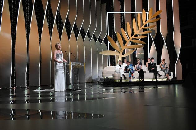74eme Festival International du Film de Cannes. Ceremonie de cloture. 74th Cannes Film Festival. Closing ceremony. 270386 2021-07-17 Stone, Sharon; Lee, Spike; Laurent, Mélanie; Rahim, Tahar; Diop, Mati  Copyright: xTerencexBaelenx STAR_270386_085