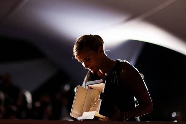 74eme Festival International du Film de cannes. Photoall des Palmes. 74th Cannes Film Festival. Photocall of the awards winners. Director Julia Ducourneau wins the Palme d or for the film Titane . 270387 2021-07-17 Cannes France Ducournau, Julia  Copyright: xTerencexBaelenx STAR_270387_001