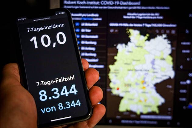 Coronavirus in Germany Covid 19 Dashboard of the Robert Koch Institute 18 07 2021 Robert Koch Institute 7 days Incidence 10.0 7 days Number of cases 8 344 COVID 19 cases 3 744 681 Addition of 1 292 compared to the previous day COVID 19 deaths 91 362 Addition of 3 compared to the previous day