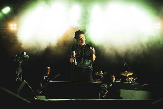 Subsonica Konzert beim Flowers Festival in Collegno Italy: Subsonica 2021 FLOWERS FESTIVAL, COLLEGNO, ITALY JULY 17TH: Samuel Romano, singer of the Italian rock pop band Subsonica, performing live on stage for the band s first summer 2021 tour concert. FOR EDITORIAL USE ONLY - Alessandro Bosio Collegno Torino Italy Copyright: AlessandroxBosio