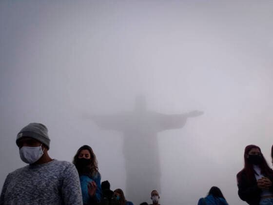 Bilder des Jahres 2021, News 07 Juli News Themen der Woche KW28 Tourist In Rio De Janeiro People flocking to Christ the Redeemer, one of the best known tourist spots in the world, on July 17, 2021 in Rio De Janeiro, Brazil. The Contry registers 868 new deaths by Covid-19 and total goes to 541,266 thousand deaths, More than 540 thousand people have already lost their lives in the country due to complications caused by the coronavirus, 34,339 cases of infection by the new coronavirus were confirmed in the last 24 hours, which gives a total of 19,342,448 positive diagnoses of COVID-19. There are 9,204 cases accumulated per 100,000 inhabitants. Rio de Janeiro Rio de Janeiro Brazil teixeira-notitle210717_np9oZ  Copyright: xFabioxTeixeirax