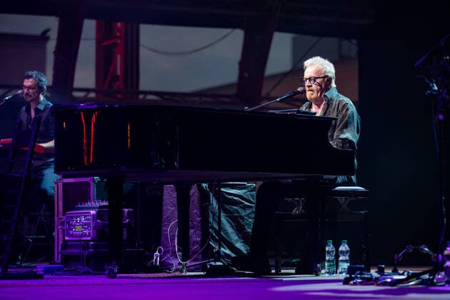 Umberto Tozzi Performs In Concert In Milan Umberto Tozzi performs live at Carroponte on July 19, 2021 in Milan, Italy. Milan Italy bremec-notitle210719_nppLu  Copyright: xAlessandroxBremecx