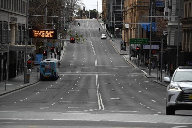 News Bilder des Tages NSW CORONAVIRUS COVID19, An empty Bridge St is seen in the central business district in Sydneyy, Wednesday, July 21, 2021. The stay-at-home orders for coronavirus-hit Greater Sydney and surrounds have been tightened with non-essential retail to close and all construction paused until July 30. ( NO ARCHIVING, EDITORIAL USE ONLY, NO USE IN BOOKS WITHOUT CONSENT SYDNEY NSW AUSTRALIA  Copyright: xMICKxTSIKASx 20210721001558739240