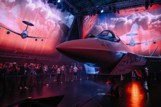 Bilder des Jahres 2021, News 07 Juli News Themen der Woche KW29 News Bilder des Tages (210720) -- MOSCOW, July 20, 2021 -- A prototype of the fifth-generation fighter jet Checkmate is on display in a Moscow suburb, Russia, on July 20, 2021. Russia displayed a prototype of its fifth-generation lightweight single-engine fighter jet Checkmate at the International Aviation and Space Salon (MAKS)-2021 that kicked off here on Tuesday. ) RUSSIA-MOSCOW-MAKS-NEW FIFTH-GENERATION FIGHTER EvgenyxSinitsyn 