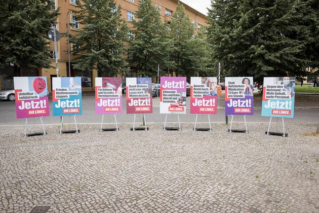 Bundestag Election 2021 Poster Campaign of the Party Die Linke Germany, Berlin Janine Wissler and Dietmar Bartsch, together with the Federal Executive Director, Jörg Schindler, present the poster campaign of the Party Die Linke for the Bundestag Election 2021.