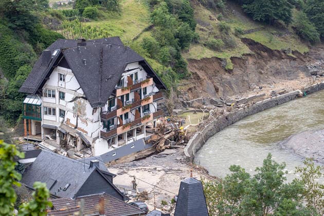 19 07 2021 , Mayschoß is a municipality in the district Ahrweiler in Rhineland-Palatinate It belongs to the municipality Altenahr to Here the flood has raged extremely, the inhabitants of the place waited for days for help, now is since Sunday evening the Federal Armed Forces and the THW in the place A hotel on the Ahr in Mayschoß completely destroyed