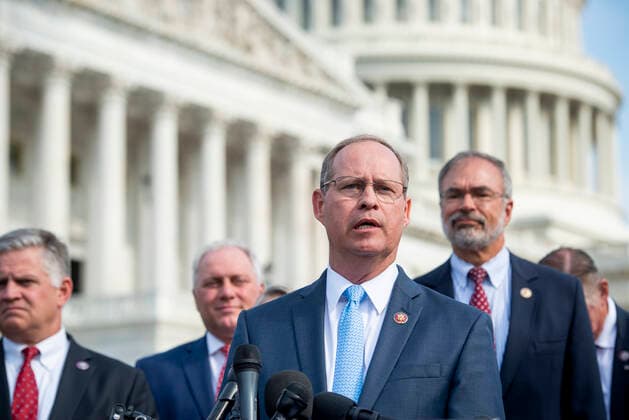 Coronavirus in USA, Pressestatement von Senatoren zur Delta-Variante in Washington July 22, 2021, Washington, District of Columbia, USA: United States Representative Gregory Murphy (Republican of North Carolina) offers remarks on Delta Variant of COVID-19 while joined by members of the GOP Doctors Caucus, during a press conference outside the US Capitol in Washington, DC, Thursday, July 22, 2021. Credit: Rod Lamkey CNP Washington USA - ZUMAs152 20210722_zaa_s152_156 Copyright: xRodxLamkeyx-xCnpx