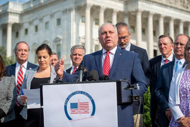 Coronavirus in USA, Pressestatement von Senatoren zur Delta-Variante in Washington July 22, 2021, Washington, District of Columbia, USA: United States House Minority Whip Steve Scalise (Republican of Louisiana) offers remarks on the Delta Variant of COVID-19 while joined by members of the GOP Doctors Caucus, during a press conference outside the US Capitol in Washington, DC, Thursday, July 22, 2021. Credit: Rod Lamkey CNP Washington USA - ZUMAs152 20210722_zaa_s152_145 Copyright: xRodxLamkeyx-xCnpx