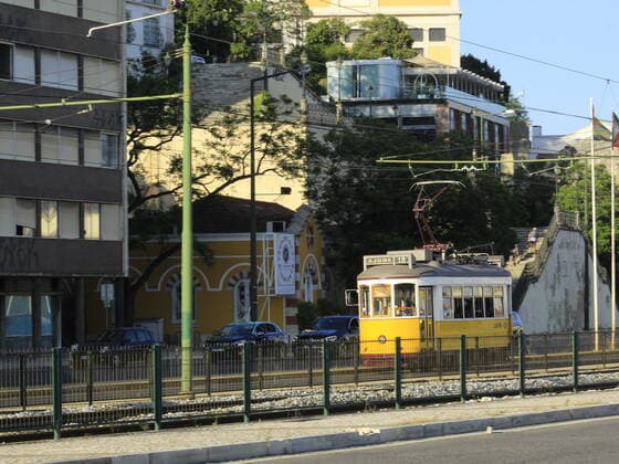 July 22, 2021, Lisbon, Portugal: Movement in places much sought after by tourists at Alcantara Norte Dock, in Lisbon, on Thursday (22). There is also a tent for rapid testing of Covid-19 at Cais do Sodre station.  Copyright: xEdsonxdexSouzax