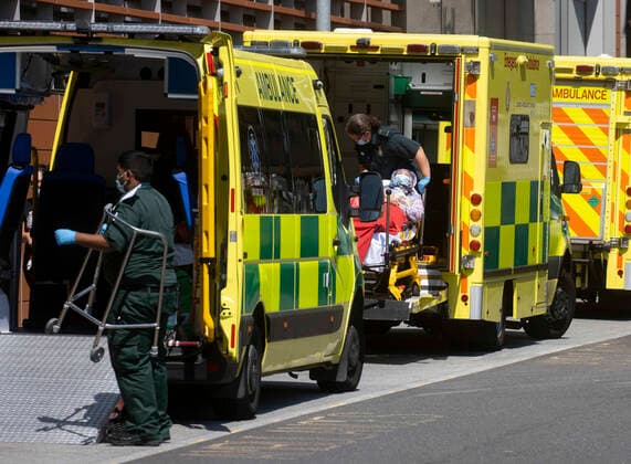 . 23 07 2021. London, United Kingdom. Hospitals are under pressure as a steady stream of patients arrive at the Royal London Hospital in Whitechapel. Infection rates continue to soar with approximately 741,700 people testing positive, days after Boris Johnson confirmed the removal of all Covid-19 legal restrictions on Freedom Day. Hospitals also have a big backlog of patients. This is one day after NHS staff were offered a 3% pay rise.Nurses and staff are considering strike action. Royal London Hospital. Whitechapel.  xMarkxThomasx xi-Imagesx IIM-22442-0007
