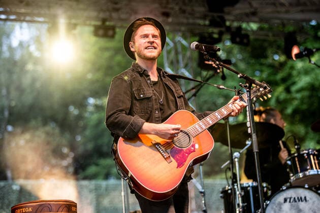 Hamburg, 23 July 2021 Johannes Oerding at a concert on the open-air stage in Hamburgs Stadtpark.