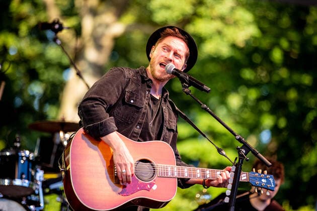 Hamburg, 23 July 2021 Johannes Oerding at a concert on the open-air stage in Hamburgs Stadtpark.