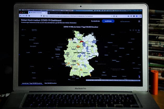 Coronavirus in Germany Covid 19 Dashboard of the Robert Koch Institute 24 07 2021 Robert Koch Institute 7 days Incidence 13.6 7 days Number of cases 11 342 COVID 19 cases 3 754 511 Addition of 1 919 compared to the previous day COVID 19 deaths 91 520 Addition of 28 compared to the previous day