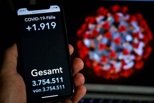 Coronavirus in Germany Covid 19 Dashboard of the Robert Koch Institute 24 07 2021 Robert Koch Institute 7 days Incidence 13.6 7 days Number of cases 11 342 COVID 19 cases 3 754 511 Addition of 1 919 compared to the previous day COVID 19 deaths 91 520 Addition of 28 compared to the previous day