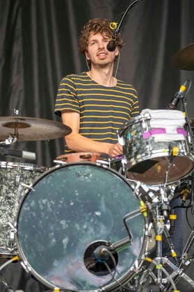 Julian Zschäbitz from Von Wegen Lisbeth live at the picnic concert at the Zoopark Festwiese Erfurt, 23 07 2021 Foto:xM.xKremerx xFuturexImage