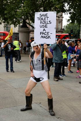 News Bilder des Tages Coronavirus in Großbritannien, Impfgegner protestieren in London . 24 07 2021. London, United Kingdom. Anti-Vaxx demonstrators protesting in London against the Governments Freedom Day and the introduction of vaccine passports xMarkxThomasx xi-Imagesx IIM-22450-0001