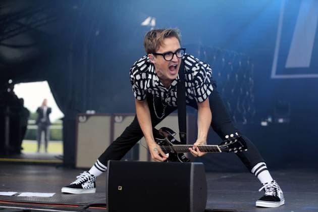 Entertaintment Themen der Woche KW29 Entertainment Bilder des Tages music McFly Concert Tom Fletcher plays low guitar during the McFly Music Concert at York Racecourse, York, United Kingdom on 24 July 2021. York York Racecourse Yorkshire United Kingdom Editorial use only , Copyright: xMickxAtkinsx PSI-13164-0015