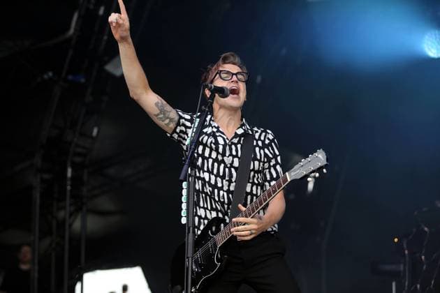 music McFly Concert Tom Fletcher points to the sky during the McFly Music Concert at York Racecourse, York, United Kingdom on 24 July 2021. York York Racecourse Yorkshire United Kingdom Editorial use only , Copyright: xMickxAtkinsx PSI-13164-0017
